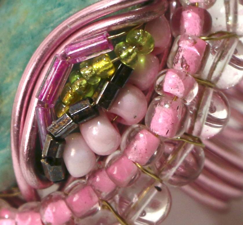 Bijoux contemporains par la créatrice SOCOWE.