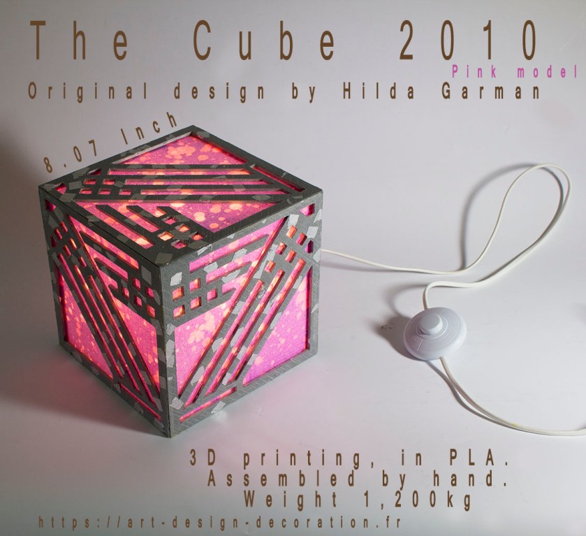 THE CUBE 2010 pink model.
