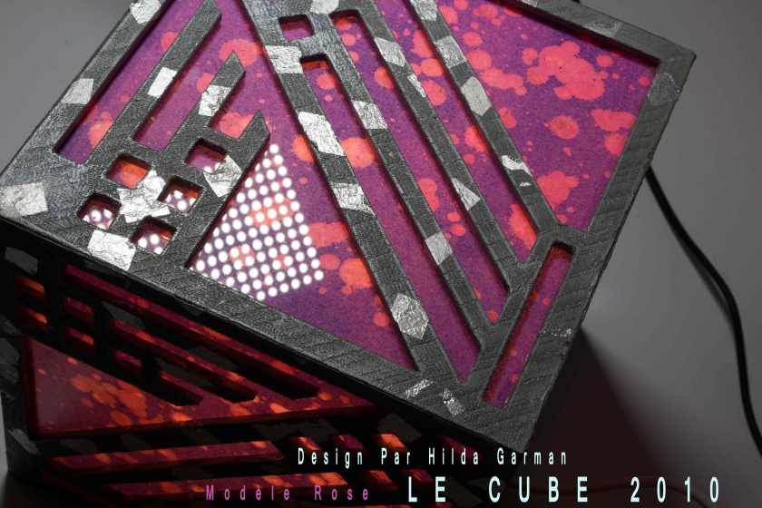 Le Cube 2010 version en rose par Hilda Garman